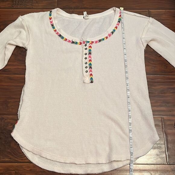 We The Free Off White Multi Color Design Thermal Boho Casual Modern - Picture 6 of 10